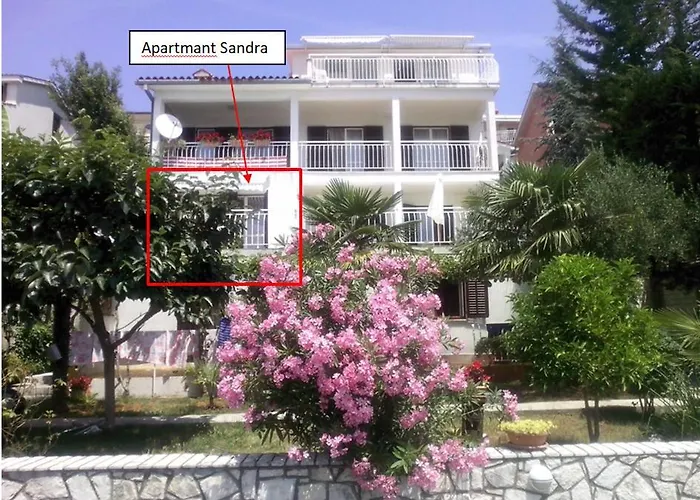 Sandra 아파트 라벡